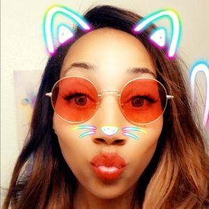 Meet your Posher, Robyn